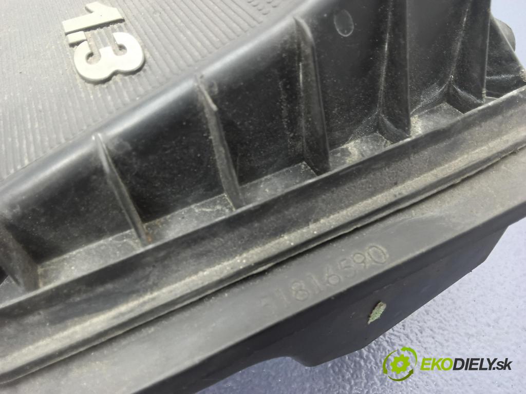 Fiat Punto 2012 obal Filtra: Vzduch: 51816590