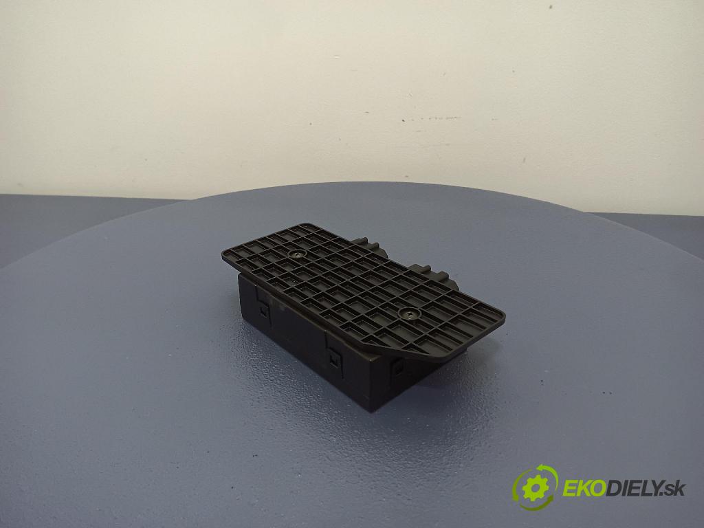 Volkswagen Passat 1997 riadiaca jednotka Komfortu 3B0959796