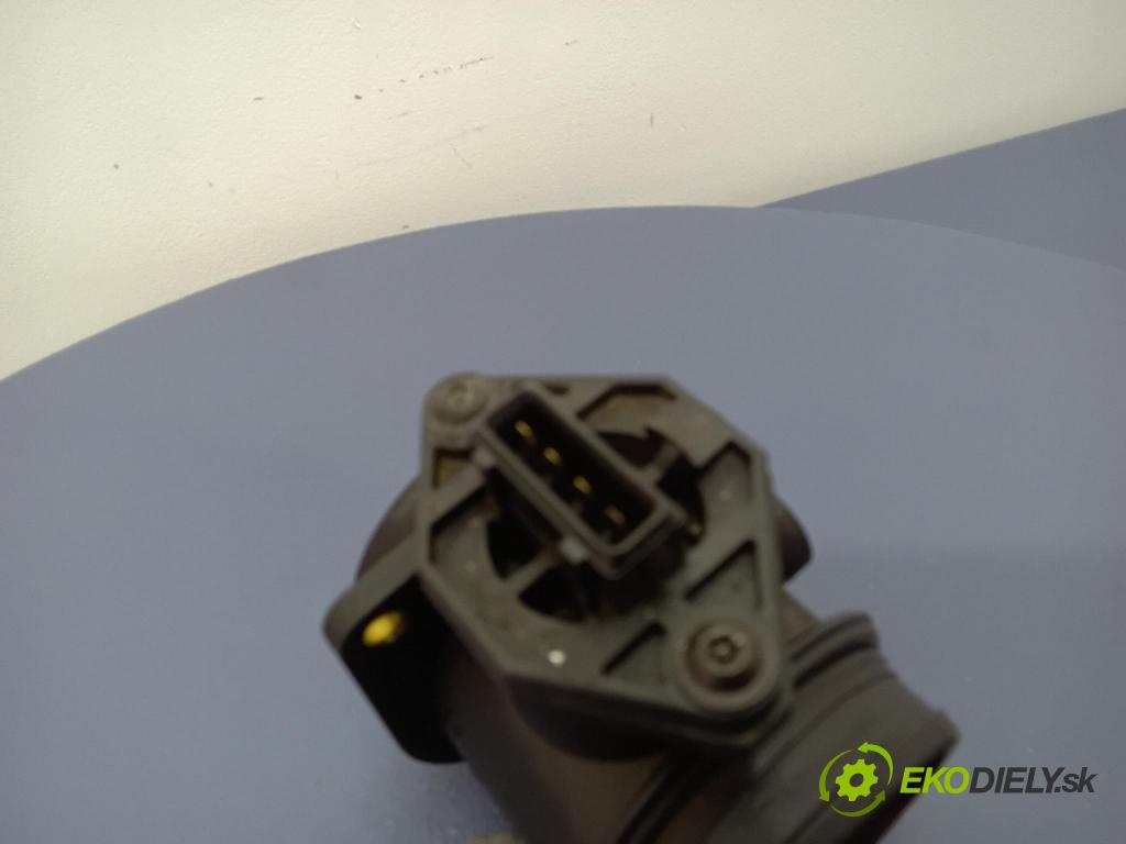 Volkswagen Passat 1997 váha vzduchu 058133471A