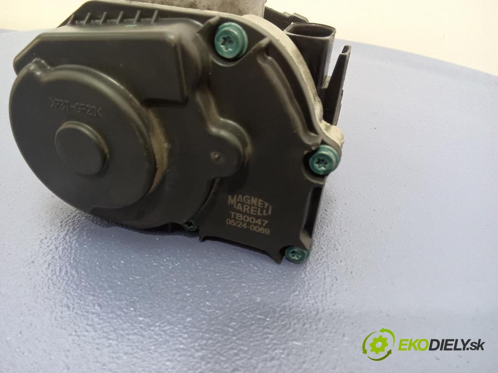 Volkswagen Passat 1997 klapka TB0047