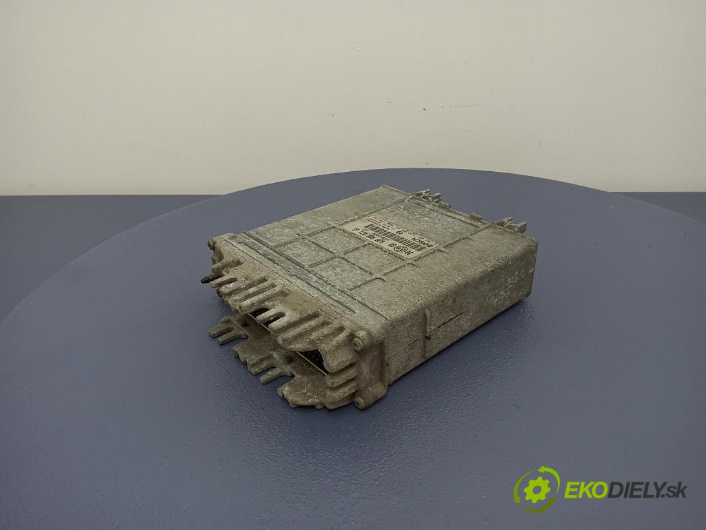 Volkswagen Vento 1998 riadiaca jednotka Motor: 028906021GG