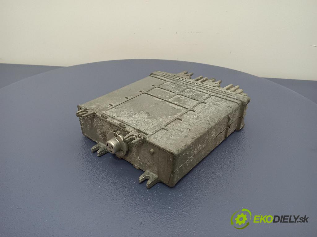 Volkswagen Vento 1998 riadiaca jednotka Motor: 028906021GG