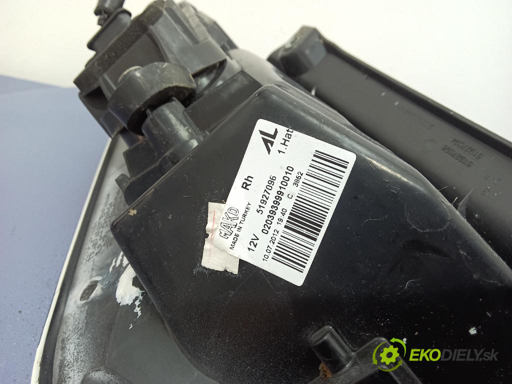 Fiat Punto 2012 svetlo / reflektor zad Prava: Vonkajsia: 51927096