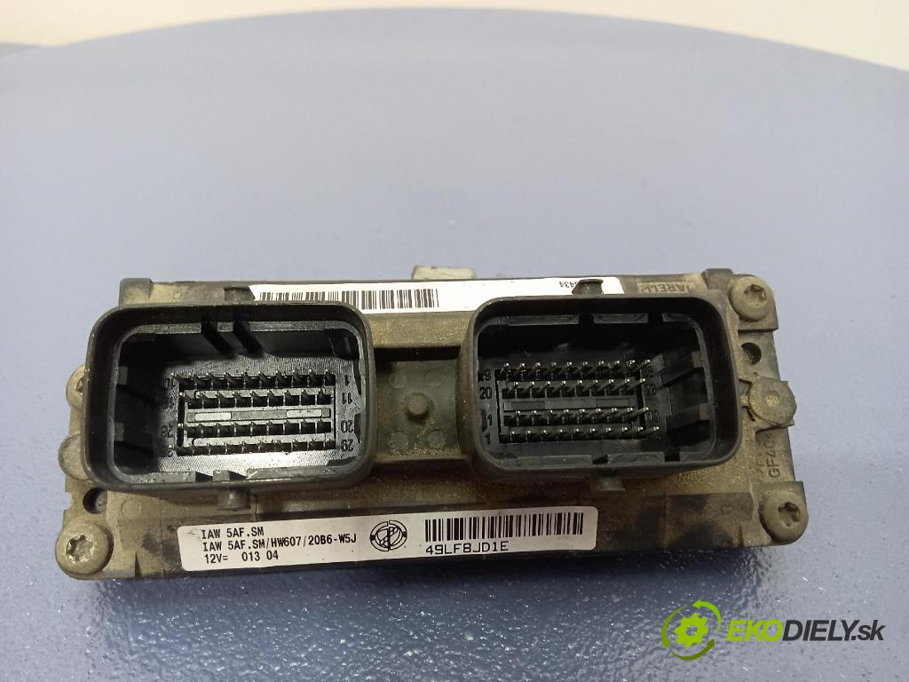 Fiat Panda 2004 řídící jednotka Motor: 55193434