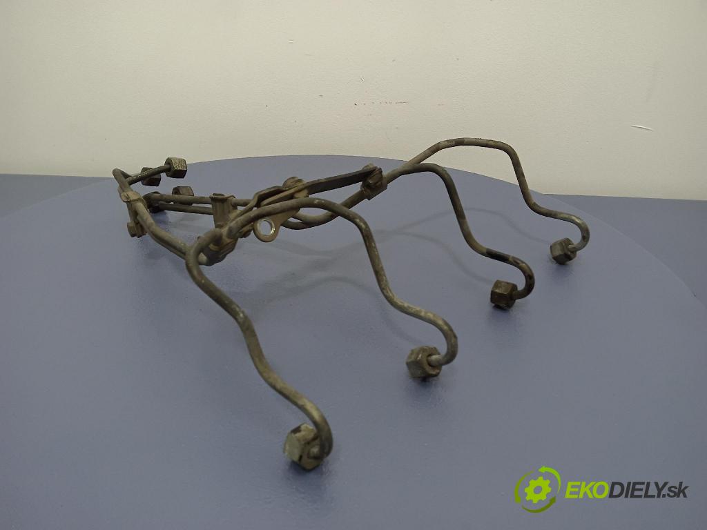 Bmw 320d touring 2000 trubka Paliva: 01