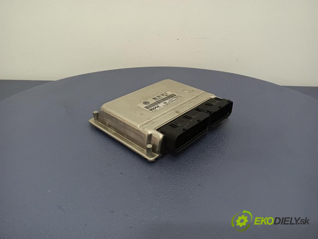 Volkswagen Passat 2002 řídící jednotka Motor: 3B0907557Q