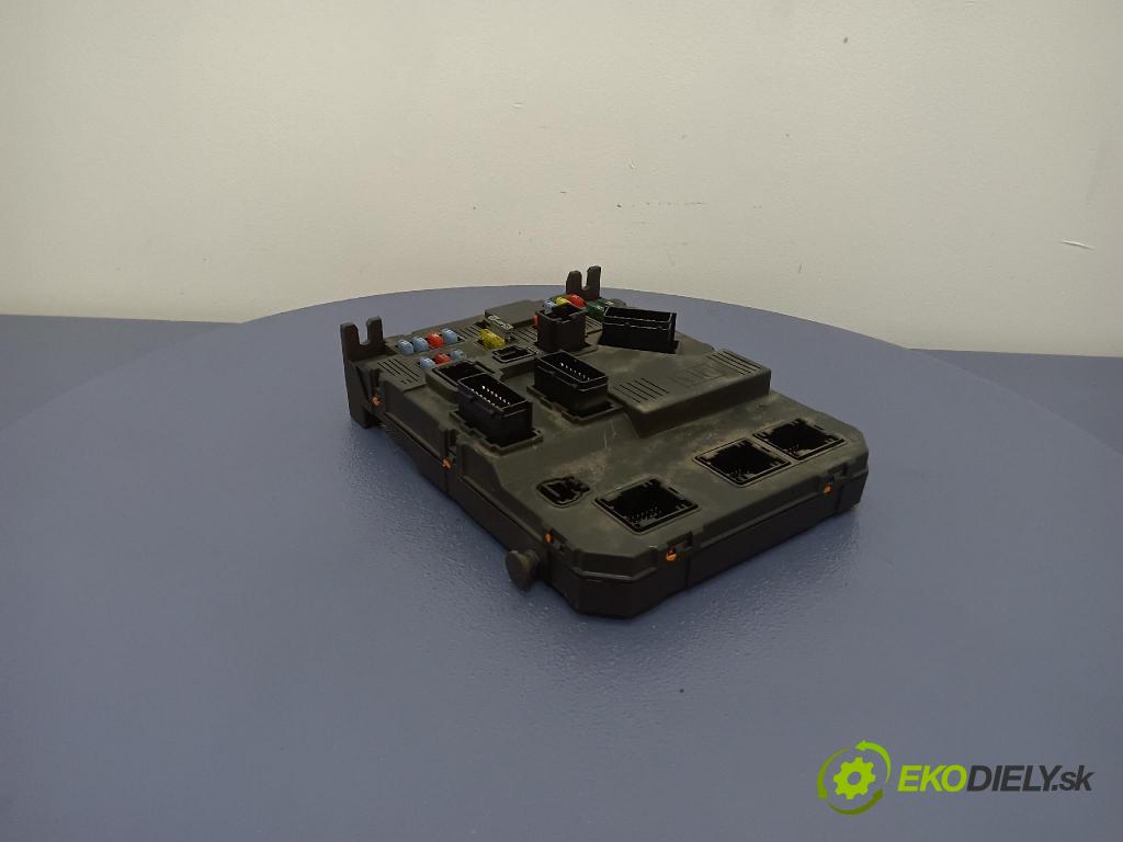 Citroen Berlingo 2007 skrinka Poistky: 9657999680