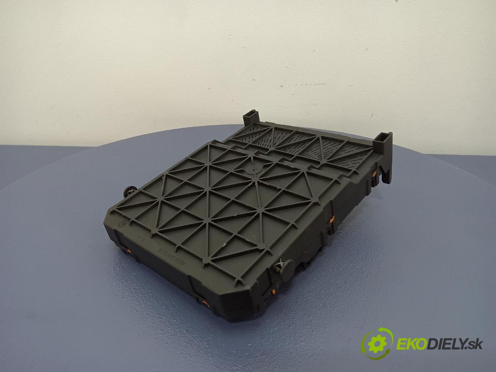 Citroen Berlingo 2007 skrinka Poistky: 9657999680