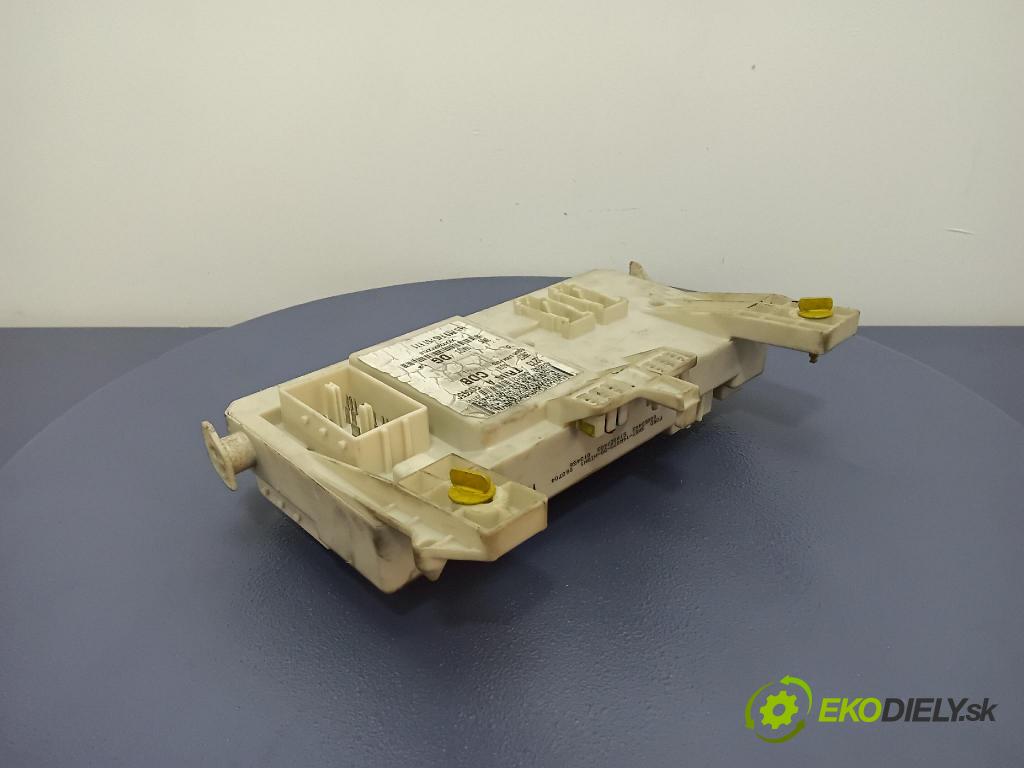 Ford C-max 2004 skrinka Poistky: 3M5T-14A073-DG