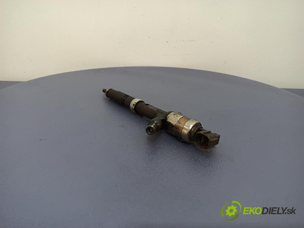 Toyota Corolla 2003 vstrek 23670-27020