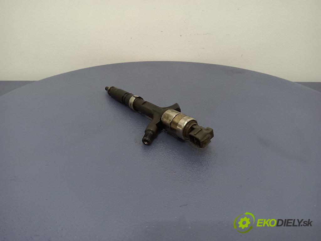 Toyota Corolla 2003 vstrek 23670-27020