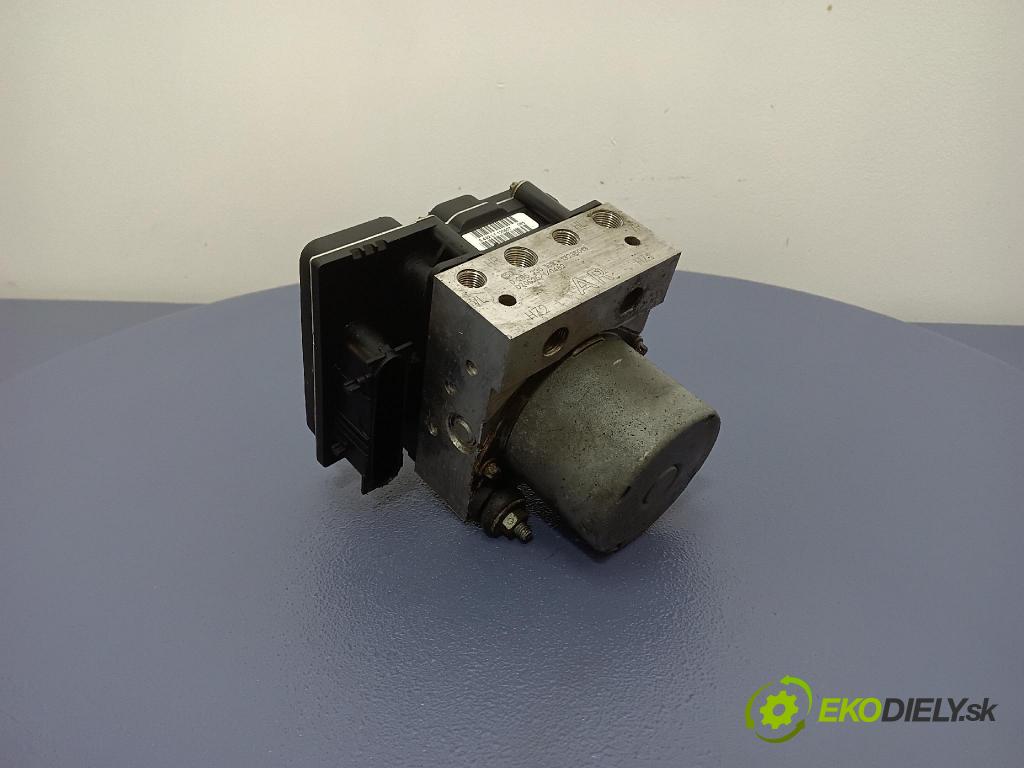 Opel Corsa 2007 čerpadlo ABS x 13236013