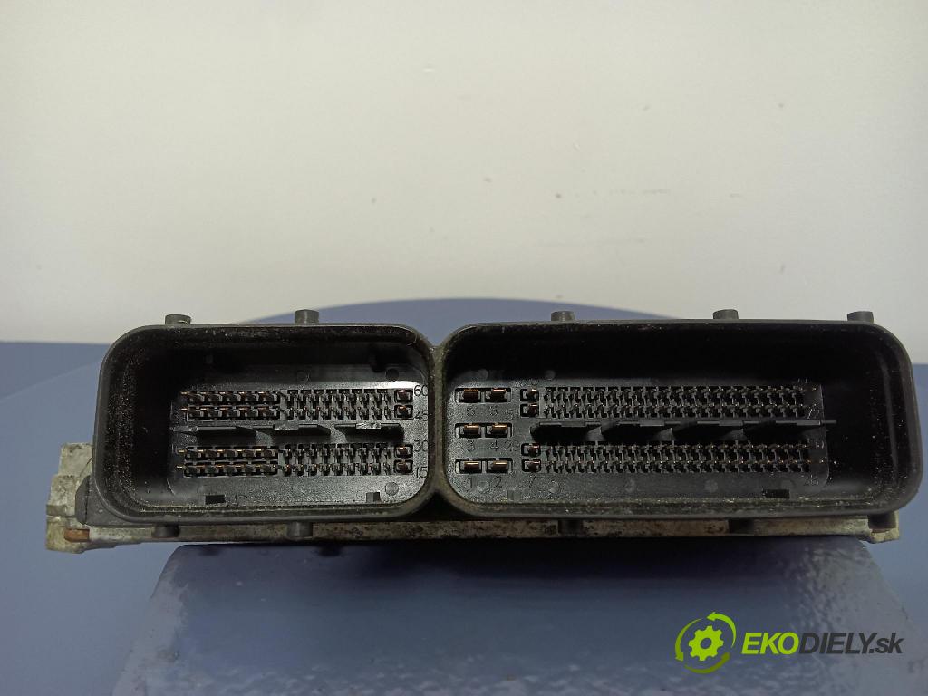 Opel Corsa 2007 riadiaca jednotka Motor: 55195814