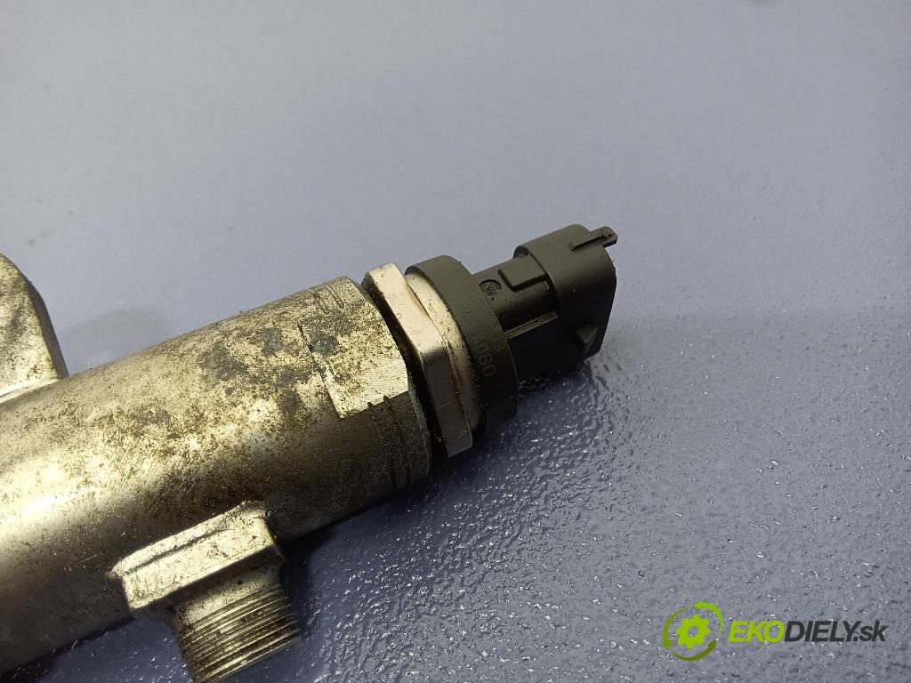 Opel Corsa 2007 lišta Dodávka: 55211906