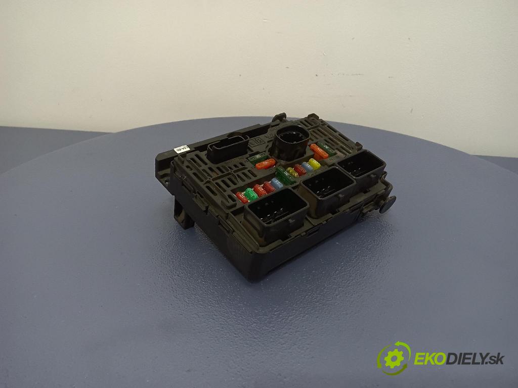 Citroen C8 2006 skrinka Poistky: 9661682780