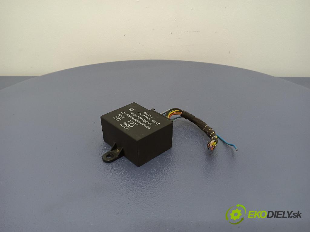 Audi A6 1998 riadiaca jednotka 321095