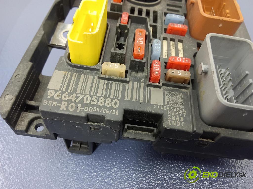 Citroen C4 picasso 2008 skrinka Poistky: 9664705880