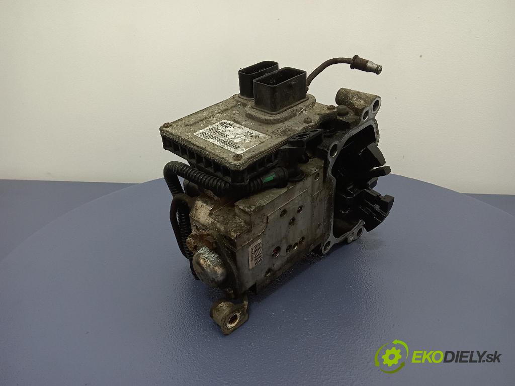 Citroen C4 picasso 2008 riadiaca jednotka skrine 9664965580