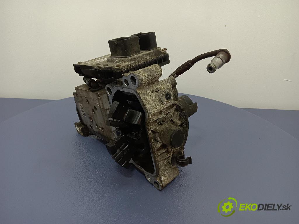 Citroen C4 picasso 2008 riadiaca jednotka skrine 9664965580