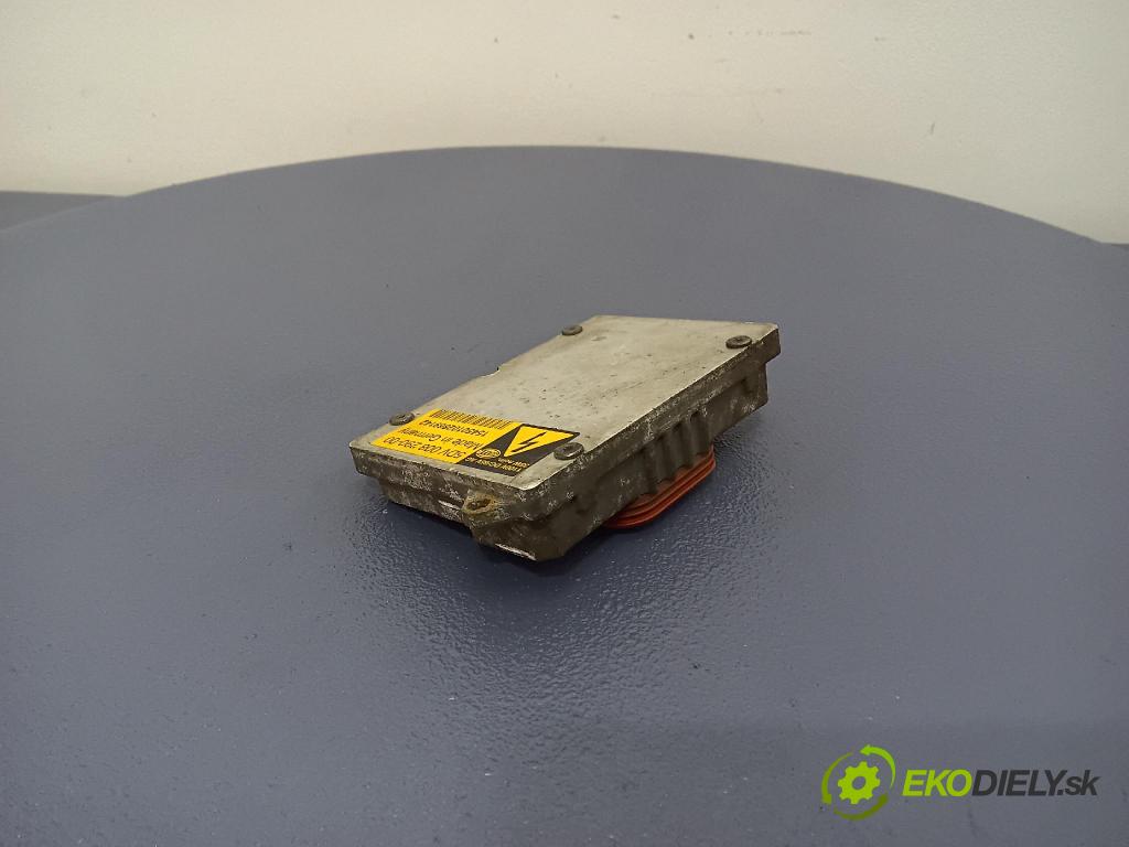 Opel Astra 2005 střídač: 5DV008290-00