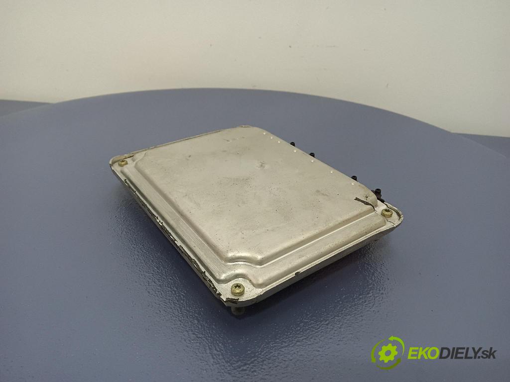 Volkswagen New beetle 2002 riadiaca jednotka Motor: 036906032C