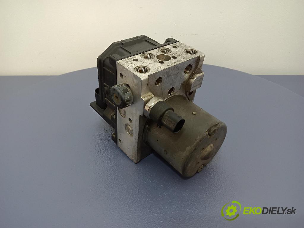 Audi A4 2001 čerpadlo ABS x 8E0614517