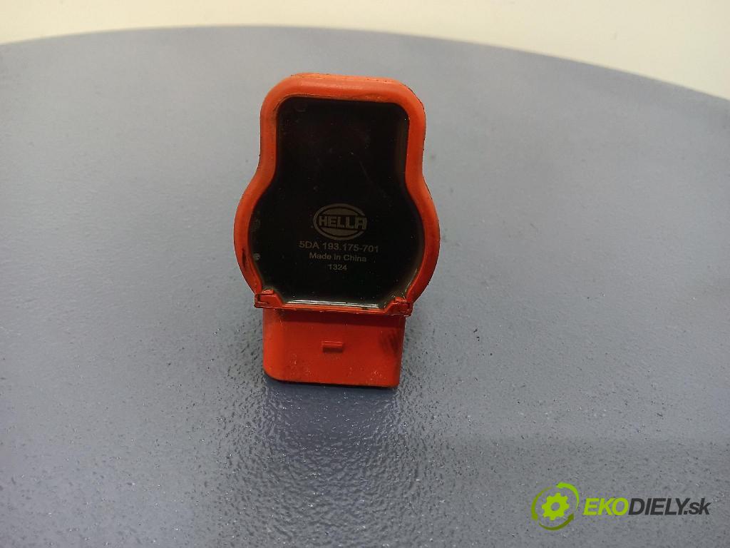 Audi A4 2001 cievka Zapaľovanie: 193.175-701