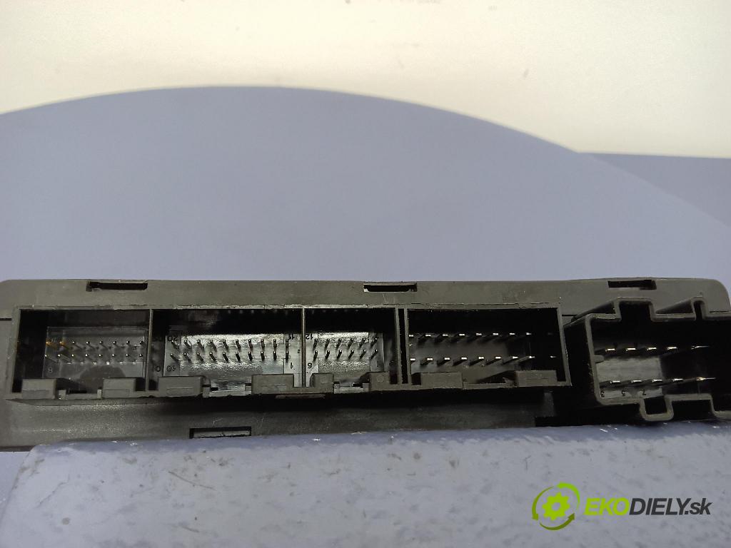 Audi A6 2001 řídící jednotka Komfortu 4B0962258K