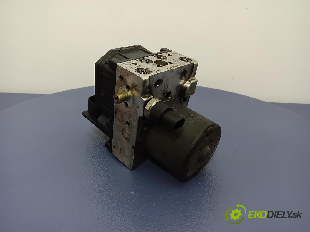 Audi A6 2001 čerpadlo ABS x 4B0614517G