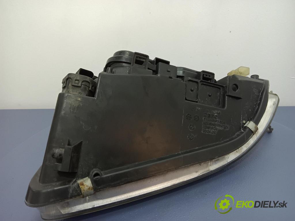 Audi A3 2000 Reflektor: v pravo: 08-441-1160R