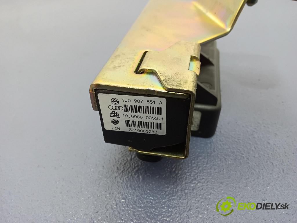 Audi A3 2000 snímač ESP 1J0907657B