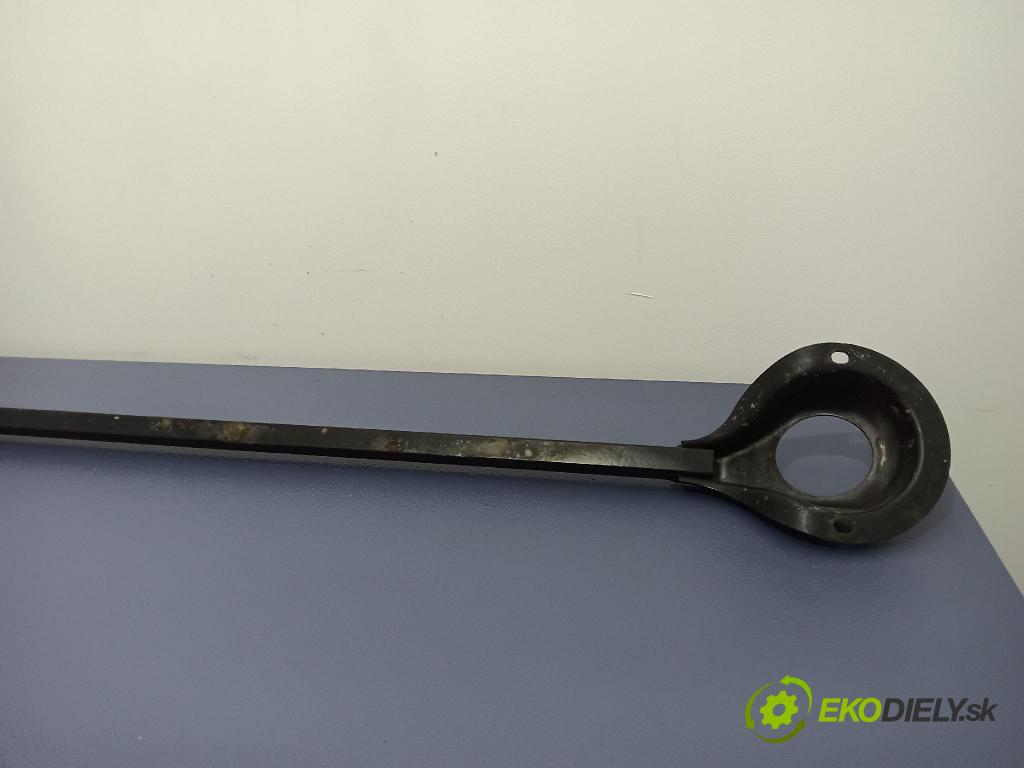 Skoda Felicia 1999 výstuha Predné: / pas predný 01