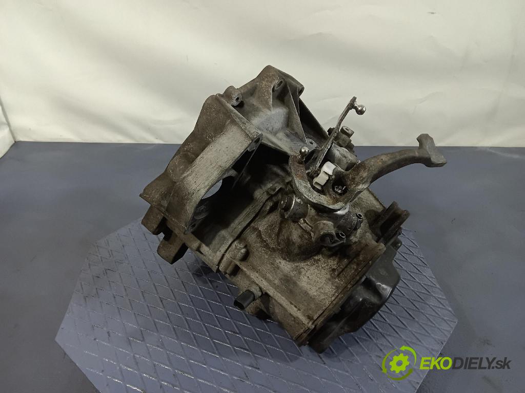 Volkswagen New beetle 2002 převodovka Ozubené kola: Manualna FNT