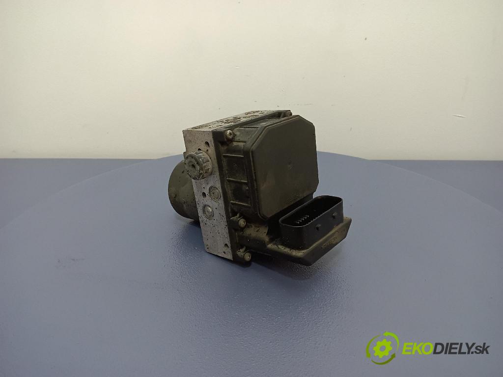 Audi A4 2003 čerpadlo ABS x 8E0614517