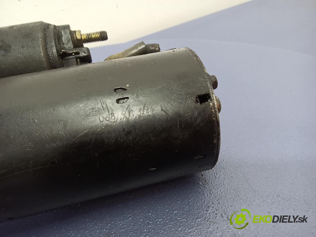 Audi A4 2003 štartér 068911024H
