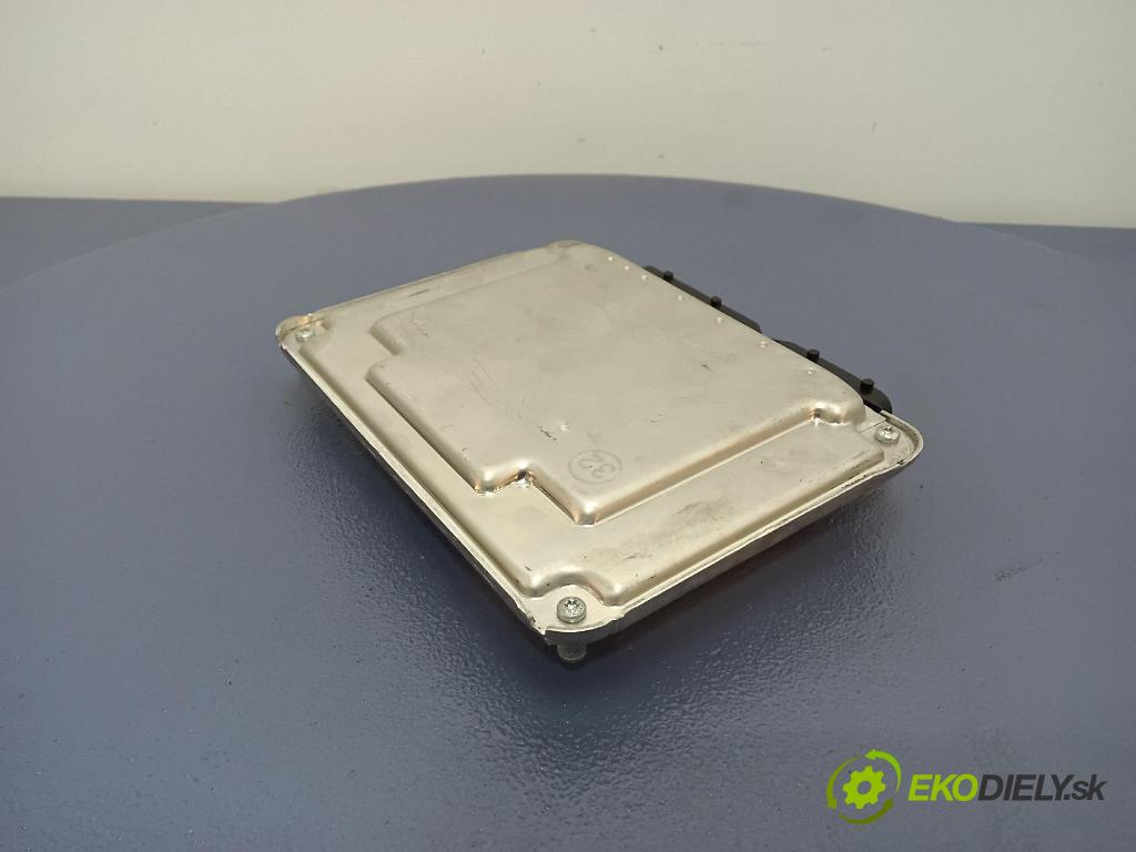 Audi A4 2003 riadiaca jednotka Motor: 038906019LJ