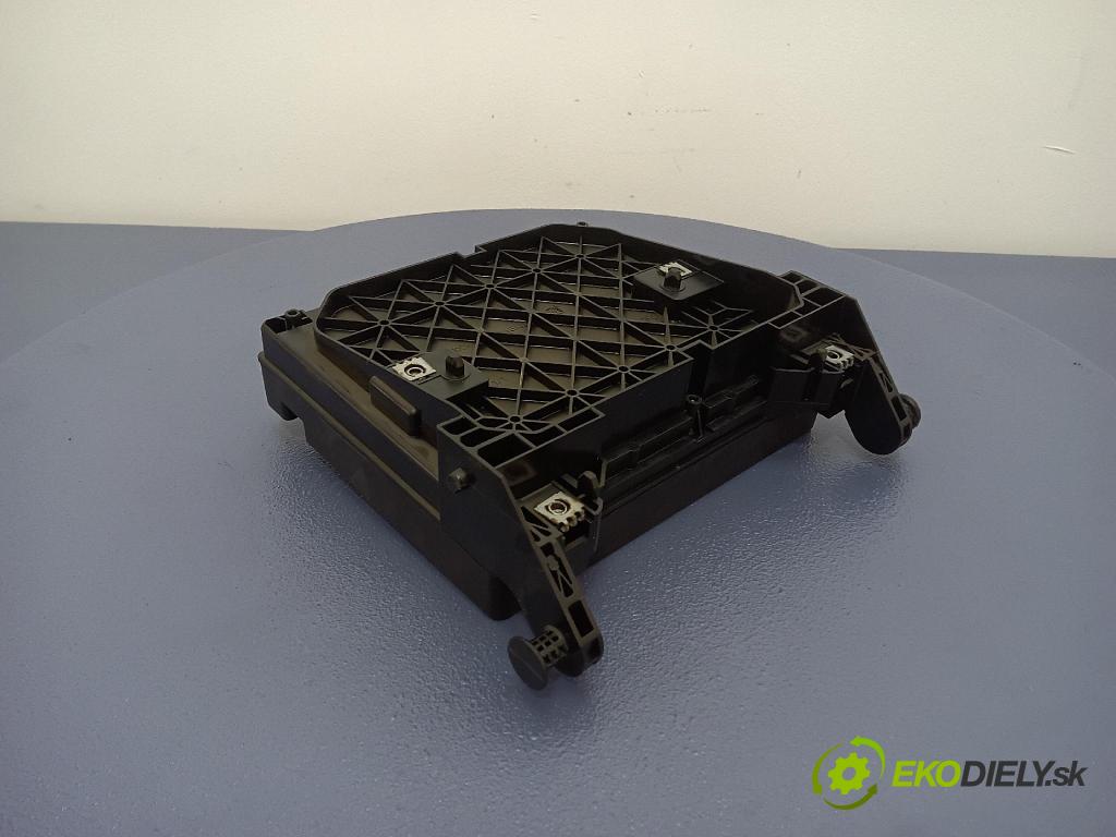 Seat Alhambra 2002 skrinka Poistky: 7M3962258R