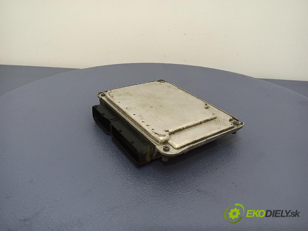 Seat Alhambra 2002 řídící jednotka Motor: 038906019FC