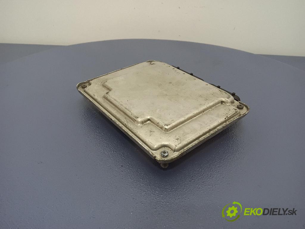 Seat Alhambra 2002 řídící jednotka Motor: 038906019FC