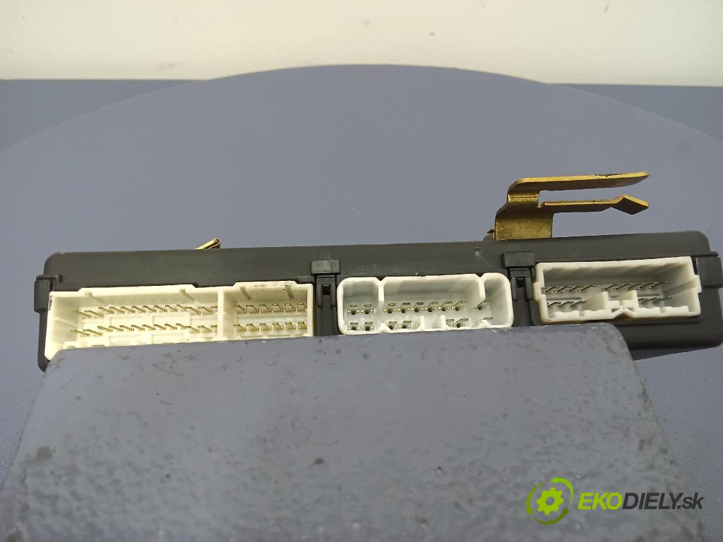 Volvo S40 2000 řídící jednotka Komfortu 30896697