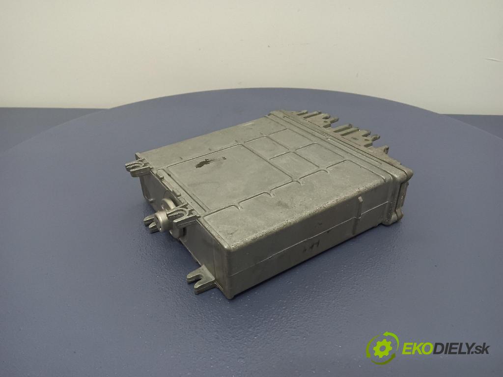 Audi A4 1995 riadiaca jednotka Motor: 028906021CE