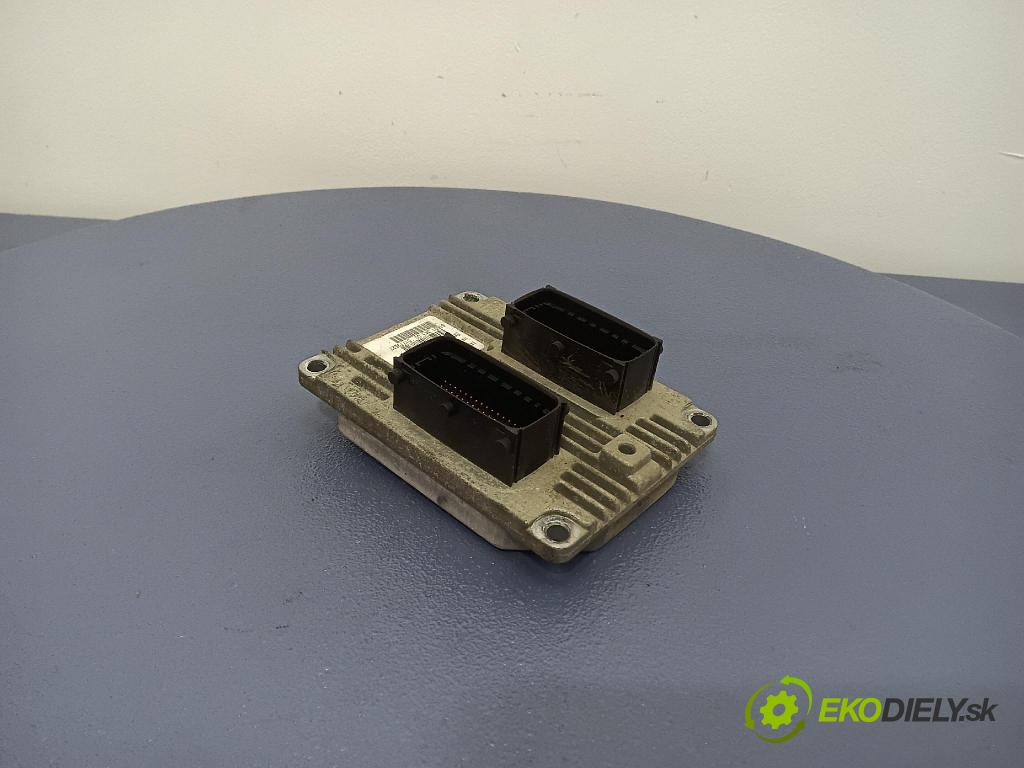 Fiat Albea 2009 riadiaca jednotka Motor: 51779527