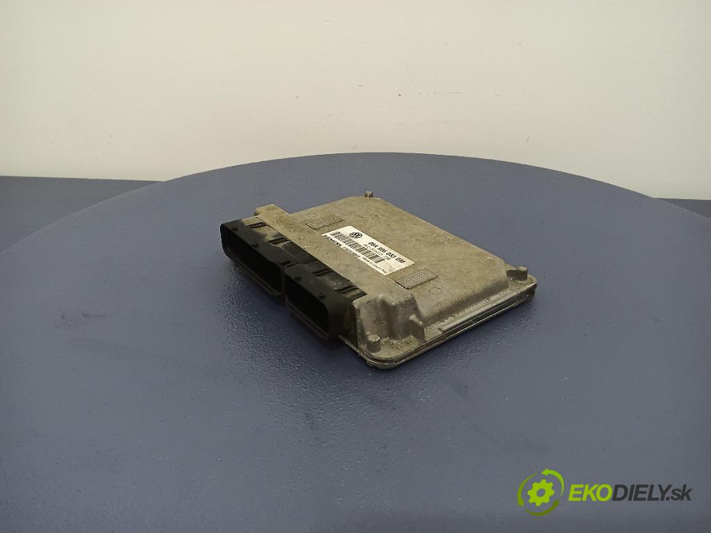 Skoda Octavia 2006 riadiaca jednotka Motor: 06A906033DM