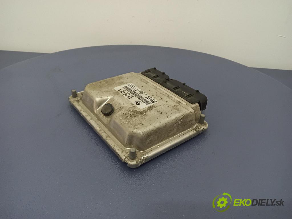 Volkswagen Golf 1999 riadiaca jednotka Motor: 038906012CL