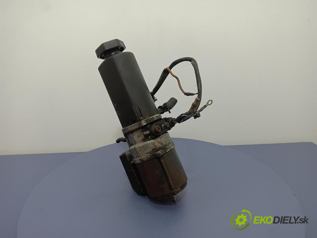 Mercedes-benz Vaneo 2003 čerpadlo Asistencia: Manažéri: A1684660301