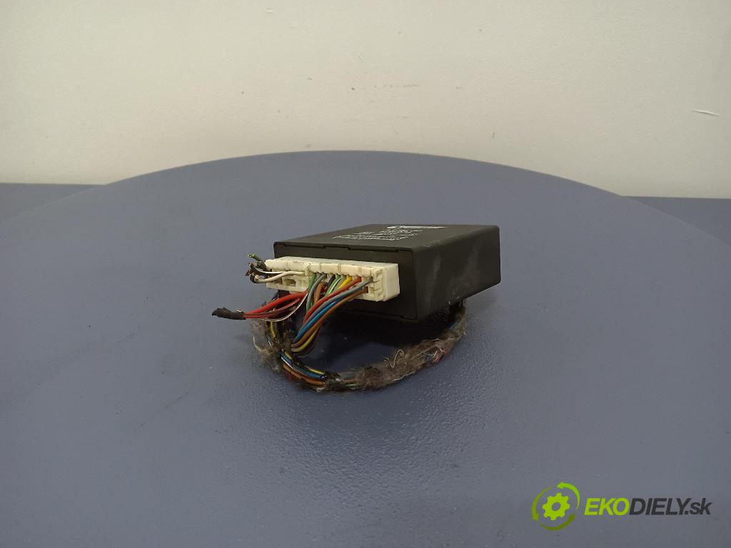 Audi A6 1998 riadiaca jednotka ASTM30