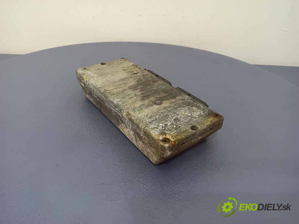 Volkswagen Passat 1999 riadiaca jednotka 67R-014289