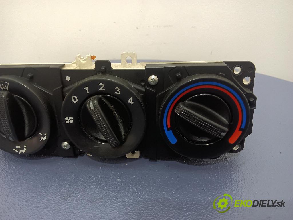 Honda Civic 2004 prepínač Klimatizácia: Prúd vzduchu: 79500-S6D-G022