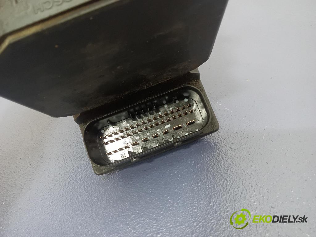 Audi A4 2002 čerpadlo ABS x 8E0614517