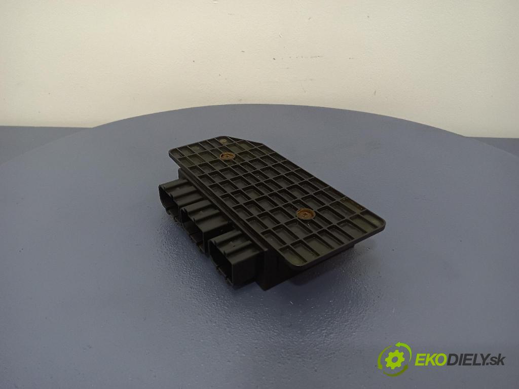 Volkswagen Passat 1999 riadiaca jednotka Komfortu 1J0959799A